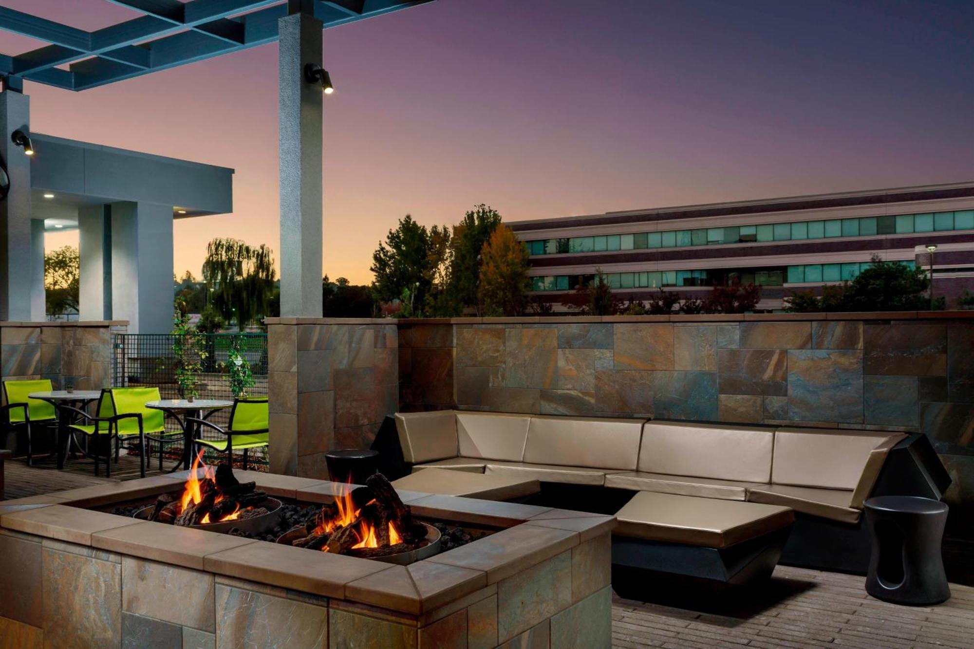 Springhill Suites By Marriott Belmont Redwood Shores Exterior foto